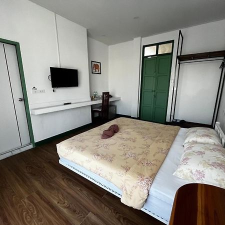 Goodmorning By Tamarind Hostel Phra Nakhon Si Ayutthaya Exterior foto
