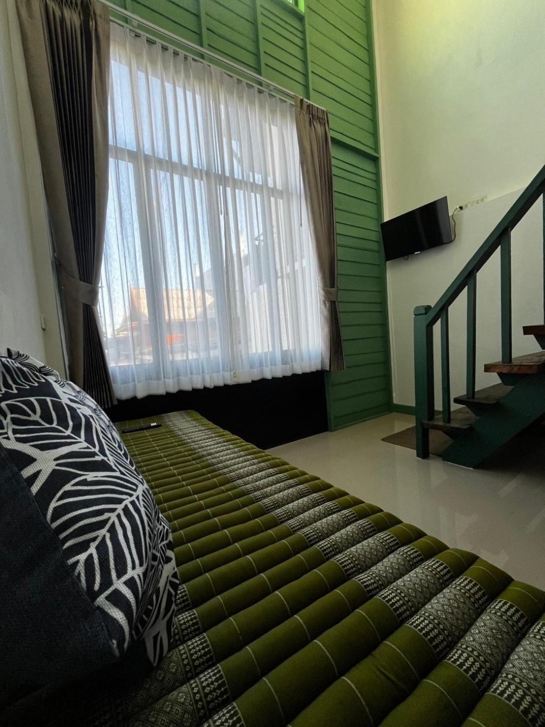 Goodmorning By Tamarind Hostel Phra Nakhon Si Ayutthaya Exterior foto