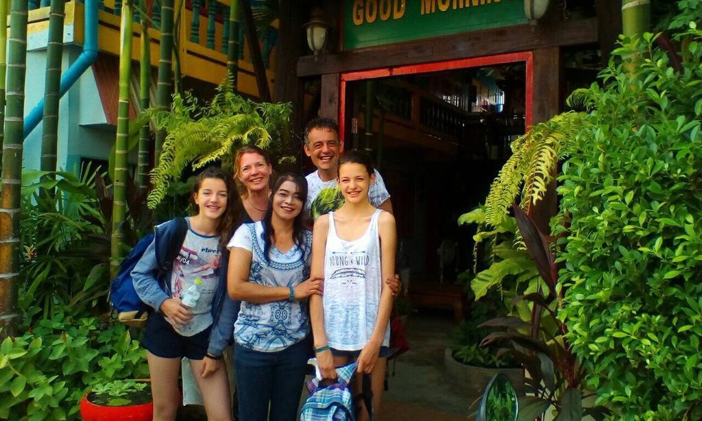 Goodmorning By Tamarind Hostel Phra Nakhon Si Ayutthaya Exterior foto