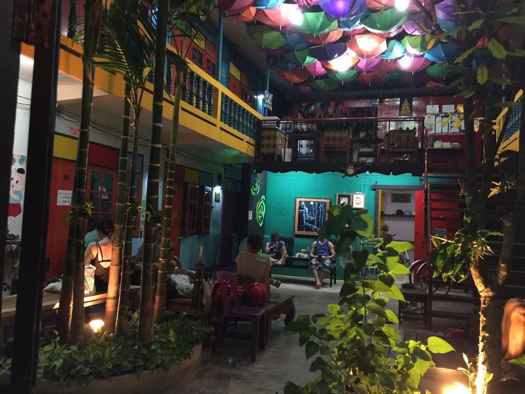 Goodmorning By Tamarind Hostel Phra Nakhon Si Ayutthaya Exterior foto