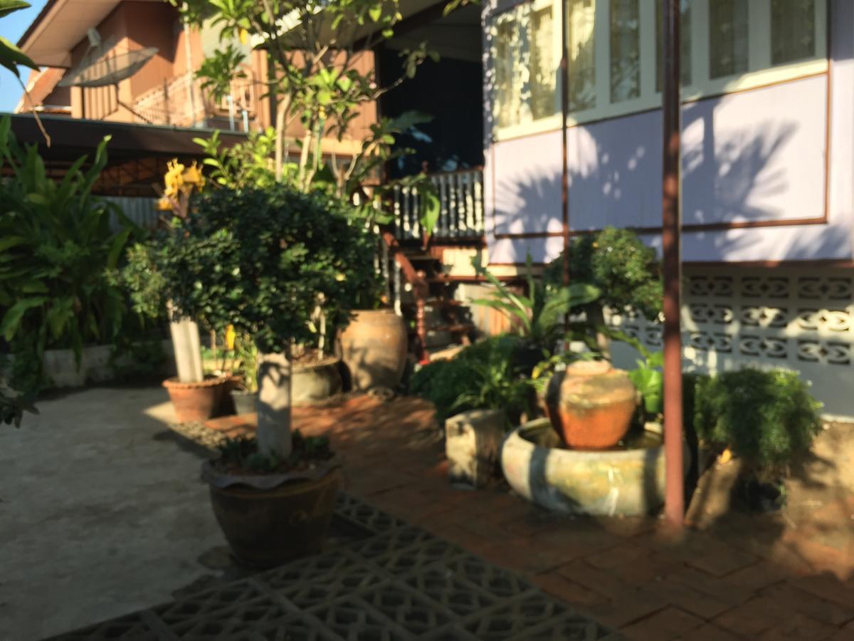 Goodmorning By Tamarind Hostel Phra Nakhon Si Ayutthaya Exterior foto