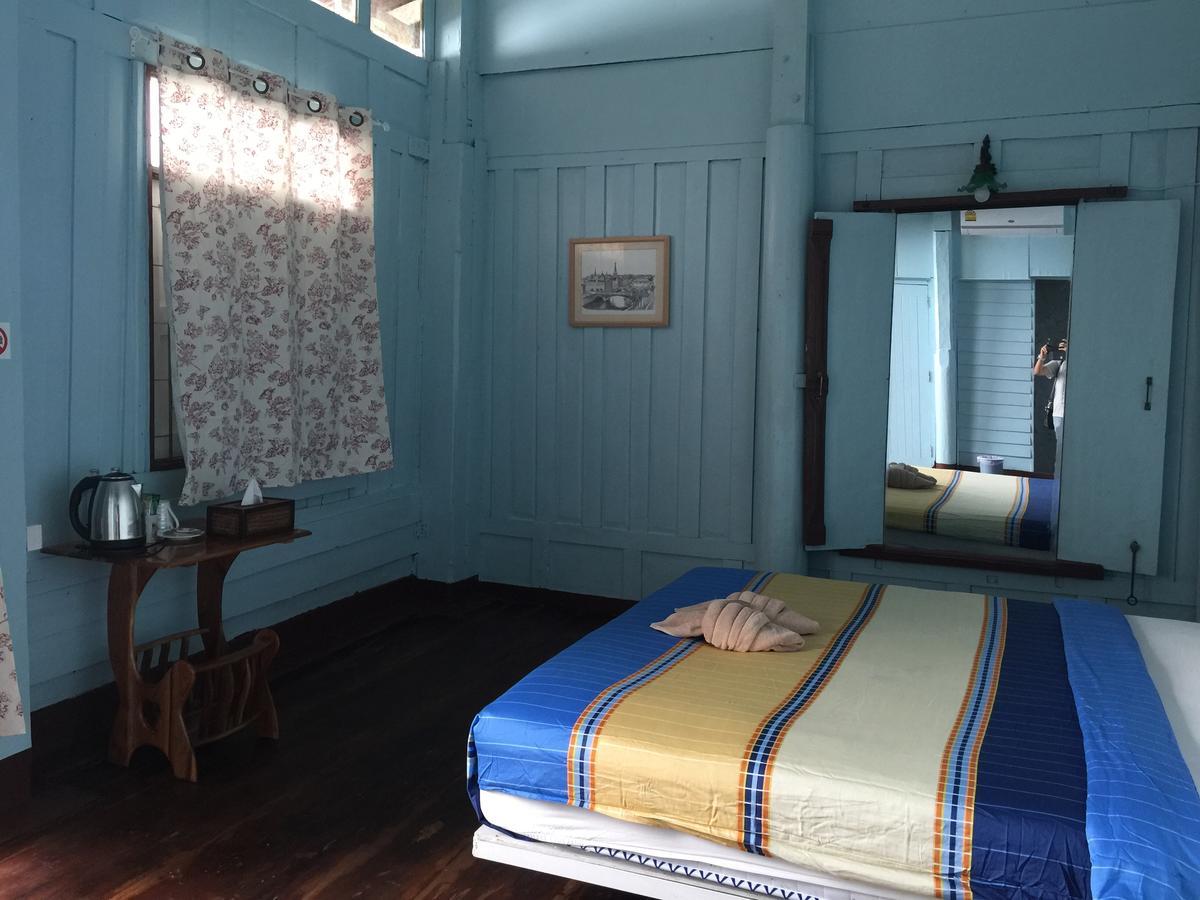 Goodmorning By Tamarind Hostel Phra Nakhon Si Ayutthaya Exterior foto
