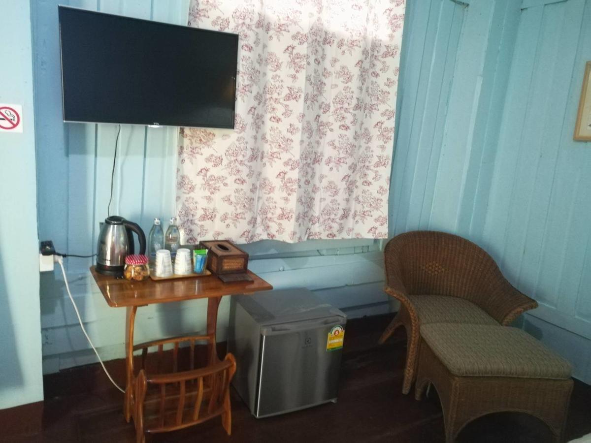 Goodmorning By Tamarind Hostel Phra Nakhon Si Ayutthaya Exterior foto